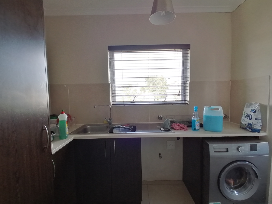 To Let 3 Bedroom Property for Rent in Sunningdale Western Cape